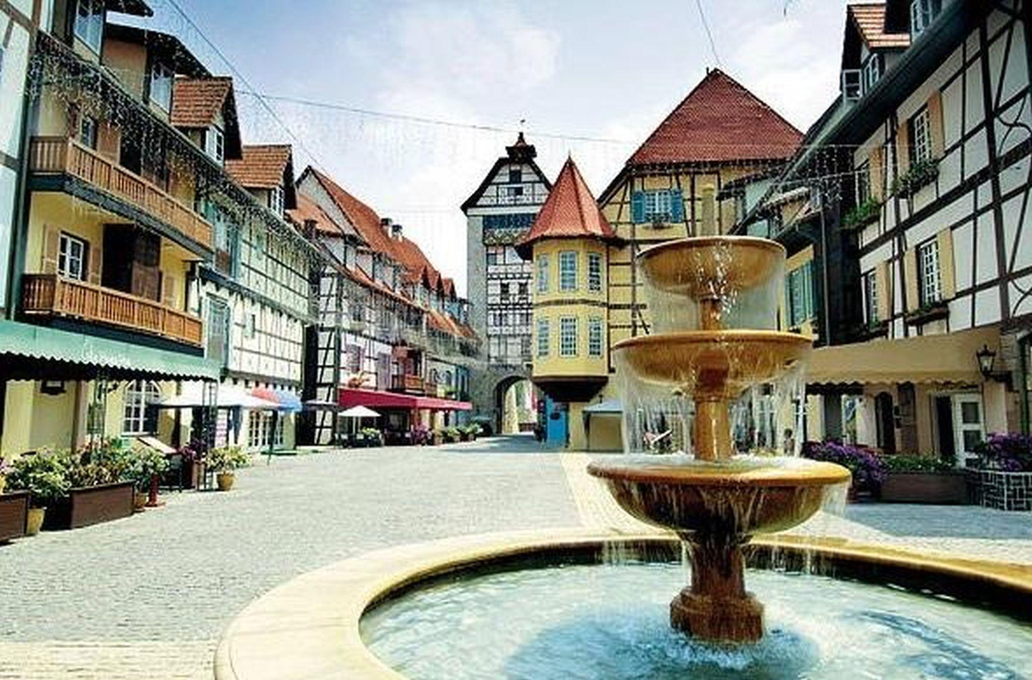 Colmar Tropicale Hotel Bukit Tinggi Exterior photo