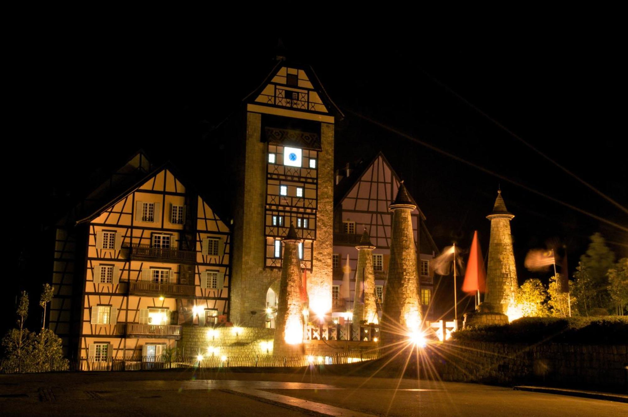 Colmar Tropicale Hotel Bukit Tinggi Exterior photo