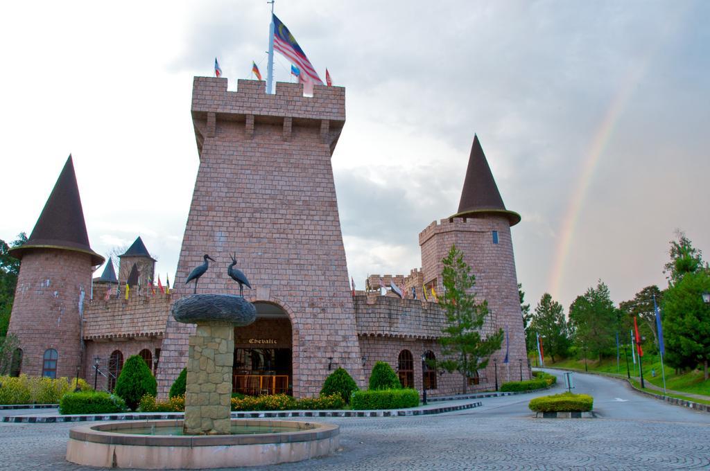 Colmar Tropicale Hotel Bukit Tinggi Exterior photo