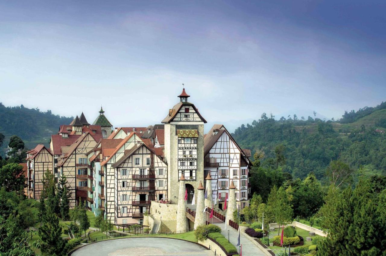 Colmar Tropicale Hotel Bukit Tinggi Exterior photo